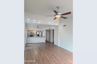 3039 N 38th Street #1, Phoenix, AZ 85018 - Photo 4