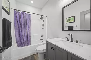 2733 E Rakestraw Ln, Gilbert, AZ 85298 - Photo 32