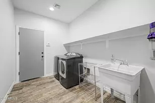 2733 E Rakestraw Ln, Gilbert, AZ 85298 - Photo 40