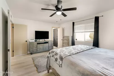 2628 W Roveen Avenue, Phoenix, AZ 85029 - Photo 22