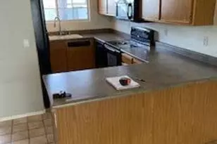 860 N McQueen Rd, Chandler, AZ 85225 - Photo 2