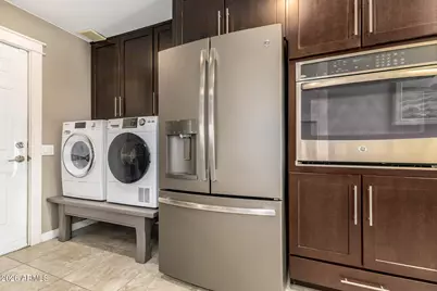 10818 W Santa Fe Drive, Sun City, AZ 85351 - Photo 10