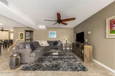 10818 W Santa Fe Drive, Sun City, AZ 85351 - Photo 6