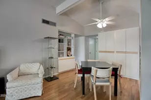 10820 N Fairway Ct W, Sun City, AZ 85351 - Photo 4