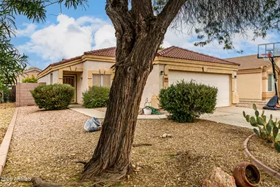 11340 W Madisen Ellise Drive, Surprise, AZ 85378 - Photo 4