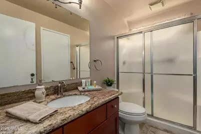 4722 E Wintu Way, Phoenix, AZ 85044 - Photo 8