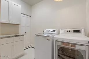 3838 E Devonshire Ave, Phoenix, AZ 85018 - Photo 30