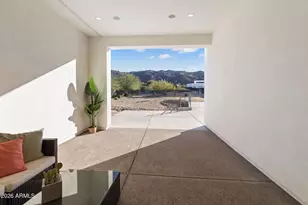 2252 E South Mountain Ave, Phoenix, AZ 85042 - Photo 2