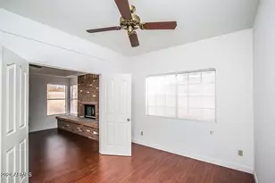 11022 W Laurelwood Ln, Avondale, AZ 85392 - Photo 14