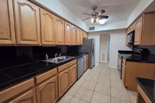 1825 E Orange Dr, Phoenix, AZ 85016 - Photo 4