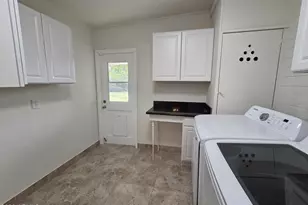 1825 E Orange Dr, Phoenix, AZ 85016 - Photo 22