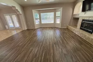 2180 Remington Dr, Sierra Vista, AZ 85635 - Photo 2