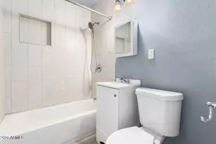 1636 E Whitton Ave, Phoenix, AZ 85016 - Photo 10