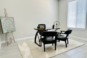 8846 W Palo Verde Dr, Glendale, AZ 85305 - Photo 4