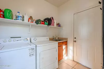 9214 S 35th Glen, Laveen, AZ 85339 - Photo 10