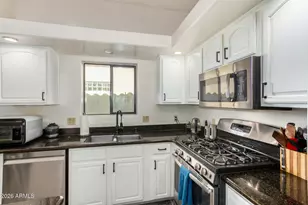 8912 N 15th Ln, Phoenix, AZ 85021 - Photo 8