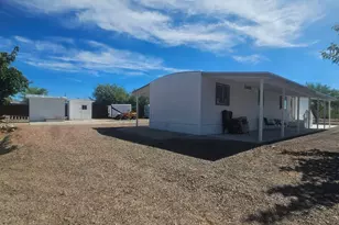 22770 W Mountain View Dr, Congress, AZ 85332 - Photo 4