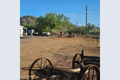 22770 W Mountain View Drive, Congress, AZ 85332 - Photo 10