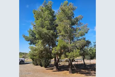 22770 W Mountain View Drive, Congress, AZ 85332 - Photo 2