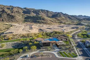 9812 S 11th Pl, Phoenix, AZ 85042 - Photo 2