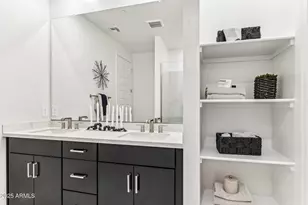 9812 S 11th Pl, Phoenix, AZ 85042 - Photo 16