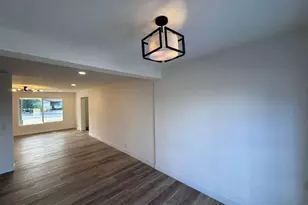 108 E Monte Wy, Phoenix, AZ 85042 - Photo 14