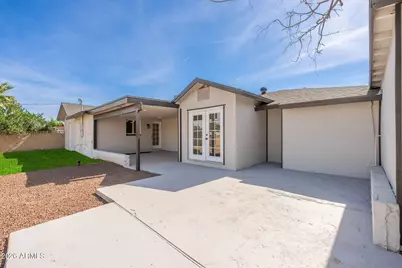 108 E Monte Way, Phoenix, AZ 85042 - Photo 40