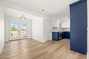 108 E Monte Wy, Phoenix, AZ 85042 - Photo 8