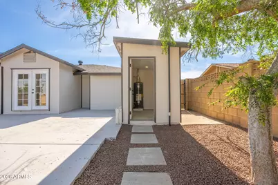 108 E Monte Way, Phoenix, AZ 85042 - Photo 32