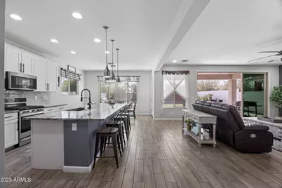 14369 W Wethersfield Road, Surprise, AZ 85379 - Photo 12