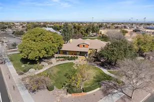 14369 W Wethersfield Rd, Surprise, AZ 85379 - Photo 48