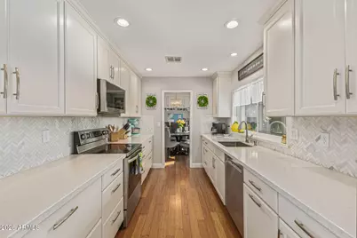 13624 N 46th Place, Phoenix, AZ 85032 - Photo 12