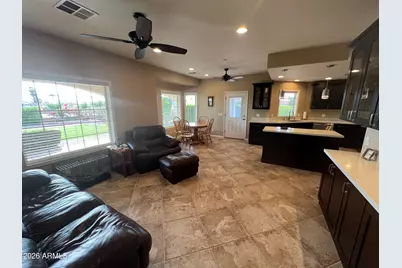 9251 W Wenden Drive, Arizona City, AZ 85123 - Photo 8