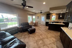 9251 W Wenden Dr, Arizona City, AZ 85123 - Photo 8