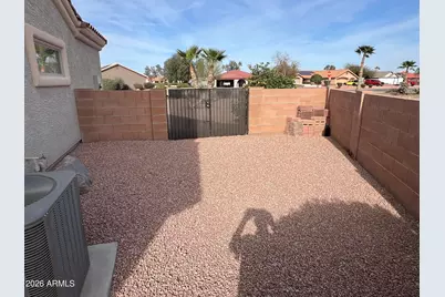 9251 W Wenden Drive, Arizona City, AZ 85123 - Photo 34