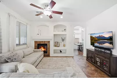 17156 W Young Street, Surprise, AZ 85388 - Photo 8