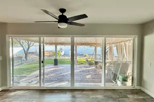 9831 W Wrangler Dr, Sun City, AZ 85373 - Photo 10