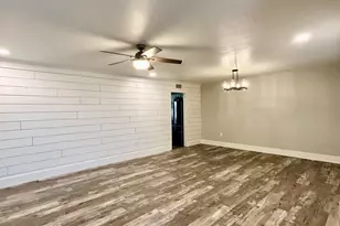 9831 W Wrangler Dr, Sun City, AZ 85373 - Photo 2