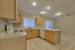 18071 N 113th Ave, Surprise, AZ 85378 - Photo 6