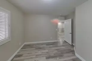 10733 W Taft St, Phoenix, AZ 85037 - Photo 12