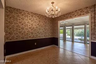 10905 W El Capitan Cir, Sun City, AZ 85351 - Photo 4