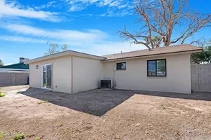 2573 E Commonwealth Cir, Chandler, AZ 85225 - Photo 30