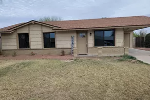 2573 E Commonwealth Circle, Chandler, AZ 85225 - Photo 1