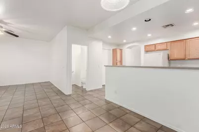 1886 E Don Carlos Avenue #Unit 163, Tempe, AZ 85281 - Photo 4