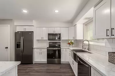 7324 N 156th Avenue, Litchfield Park, AZ 85340 - Photo 14