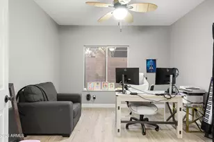 1018 E Silverwood Dr, Phoenix, AZ 85048 - Photo 18