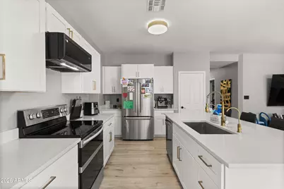 1018 E Silverwood Drive, Phoenix, AZ 85048 - Photo 12