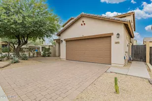 2317 W Barwick Dr, Phoenix, AZ 85085 - Photo 2