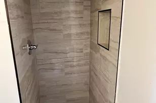 5610 N 38th Dr, Phoenix, AZ 85019 - Photo 16