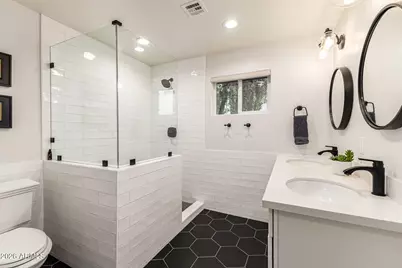 526 W Seldon Lane, Phoenix, AZ 85021 - Photo 38